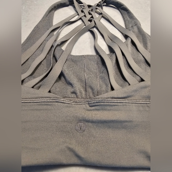 Lululemon Free To Be Moved Bra - Picture 5 of 6